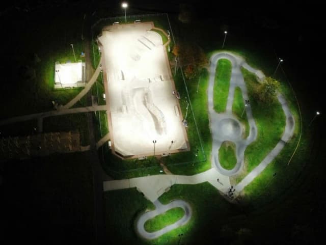 Skatepark Legnica - odkryj najlepsze miejsca do jazdy i zabawy Skatepark Legnica - odkryj najlepsze miejsca do jazdy i zabawy